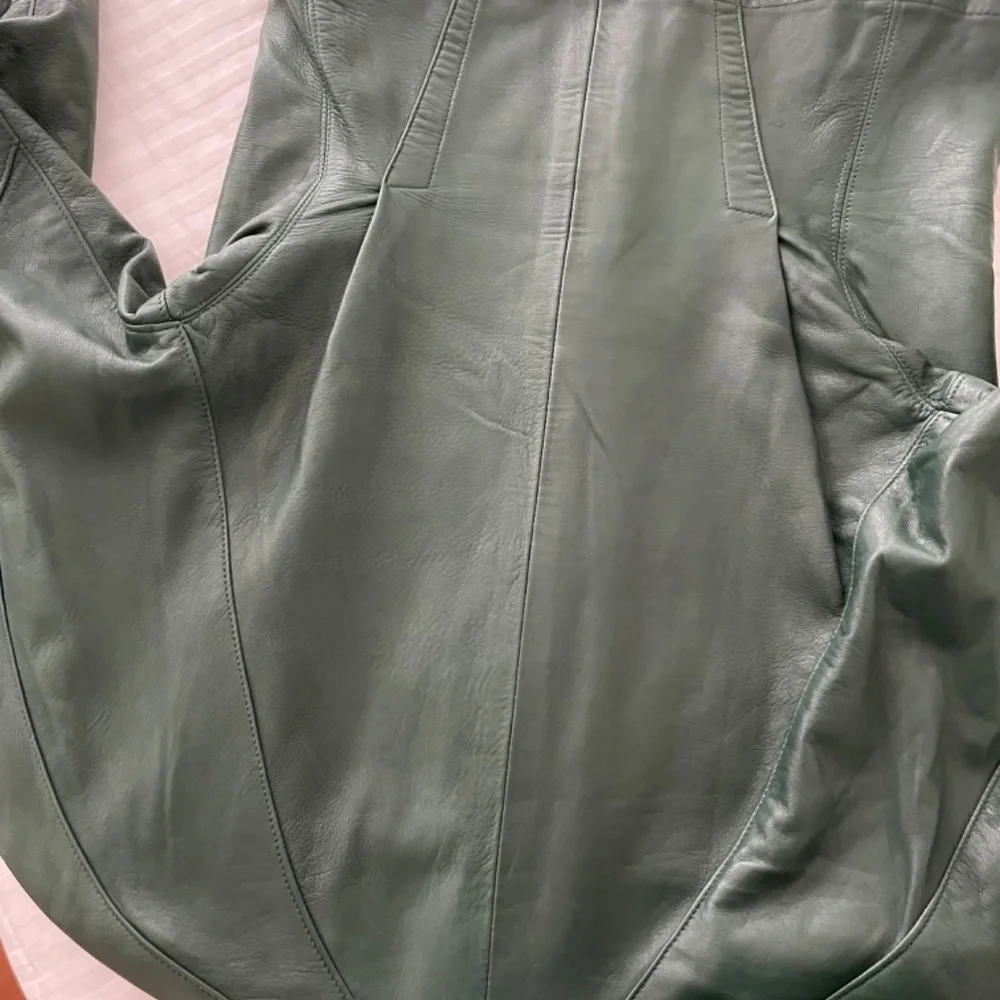 Annn Taylor leather jacket - Picture 2 of 2